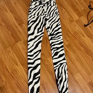 Fashion Nova spandex skinny pants 0 zebra